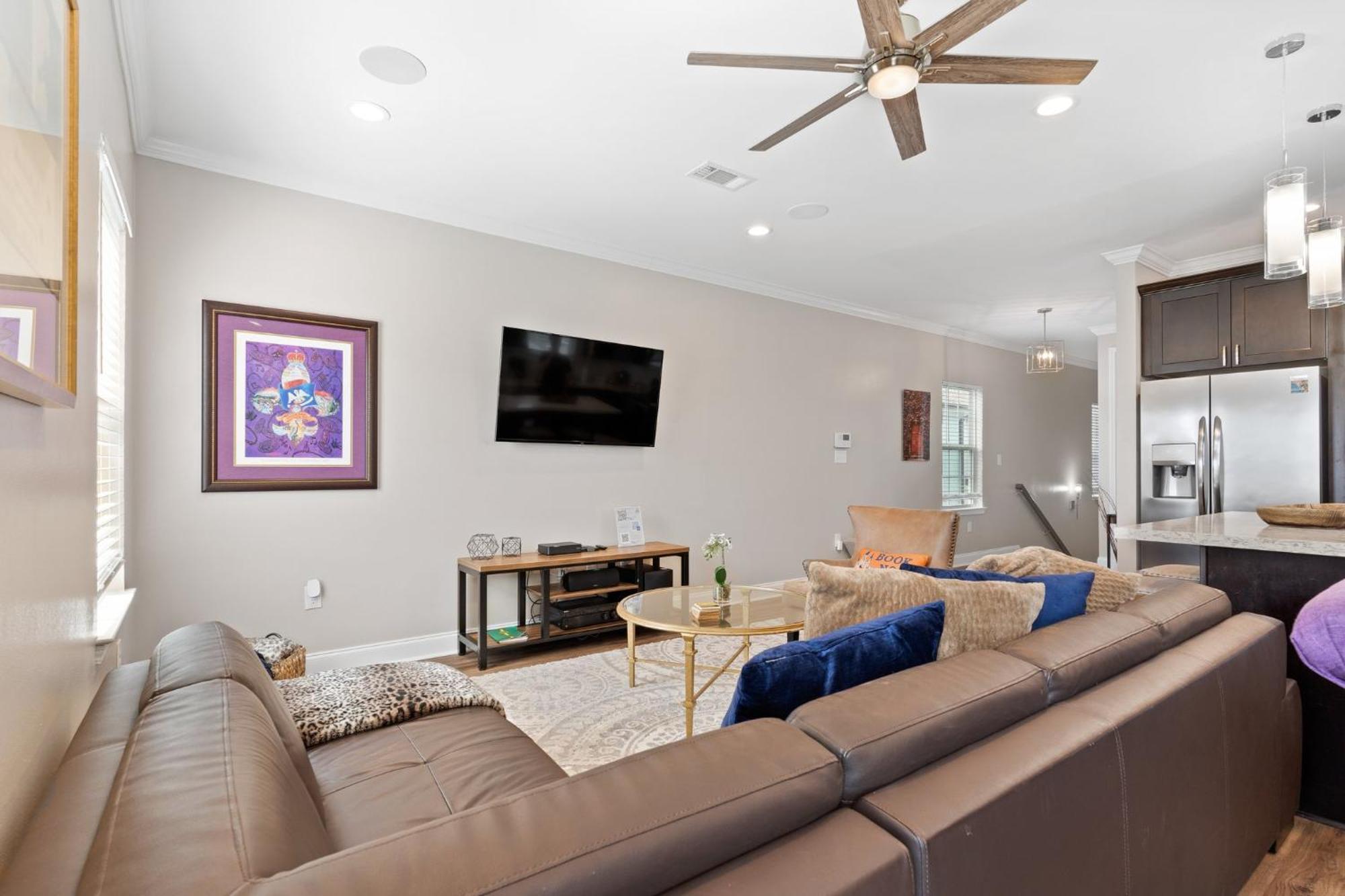 Spacious 4br Mid-city With Pool & Balcony New Orleans